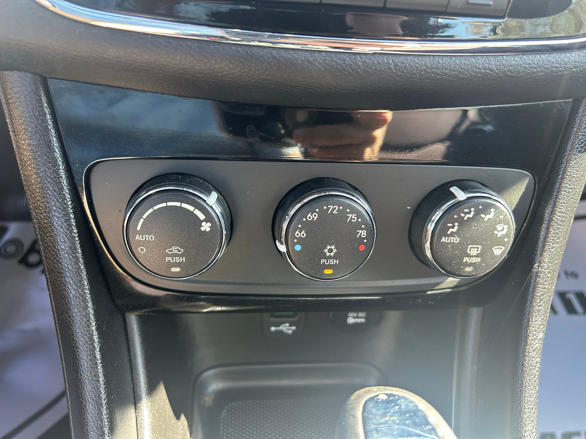2014 Chrysler 200 Touring