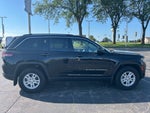 2022 Jeep Grand Cherokee Laredo 4x4