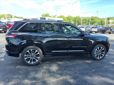2023 Jeep Grand Cherokee Overland 4x4