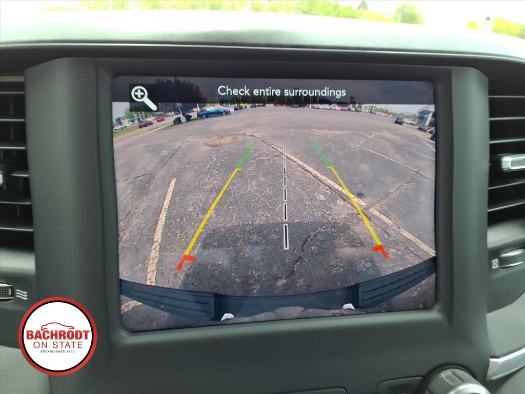 2020 RAM 1500 Big Horn Crew Cab 4x4 5'7" Box