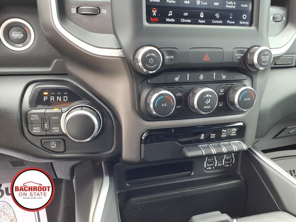 2020 RAM 1500 Big Horn Crew Cab 4x4 5'7" Box