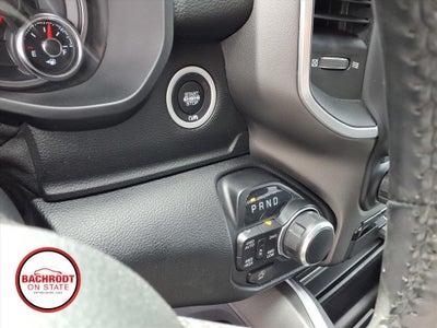 2020 RAM 1500 Big Horn Crew Cab 4x4 5'7" Box