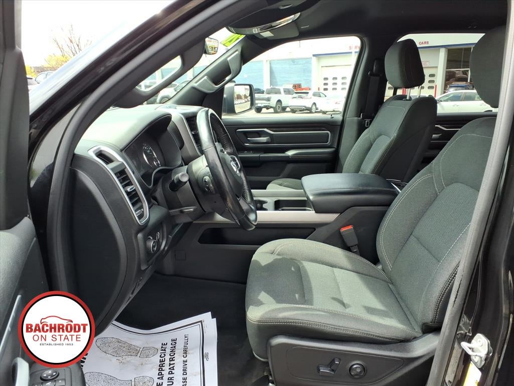 2020 RAM 1500 Big Horn Crew Cab 4x4 5'7" Box