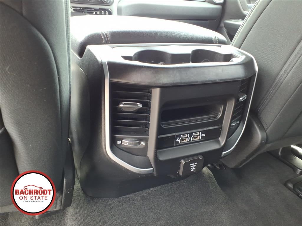 2020 RAM 1500 Big Horn Crew Cab 4x4 5'7" Box