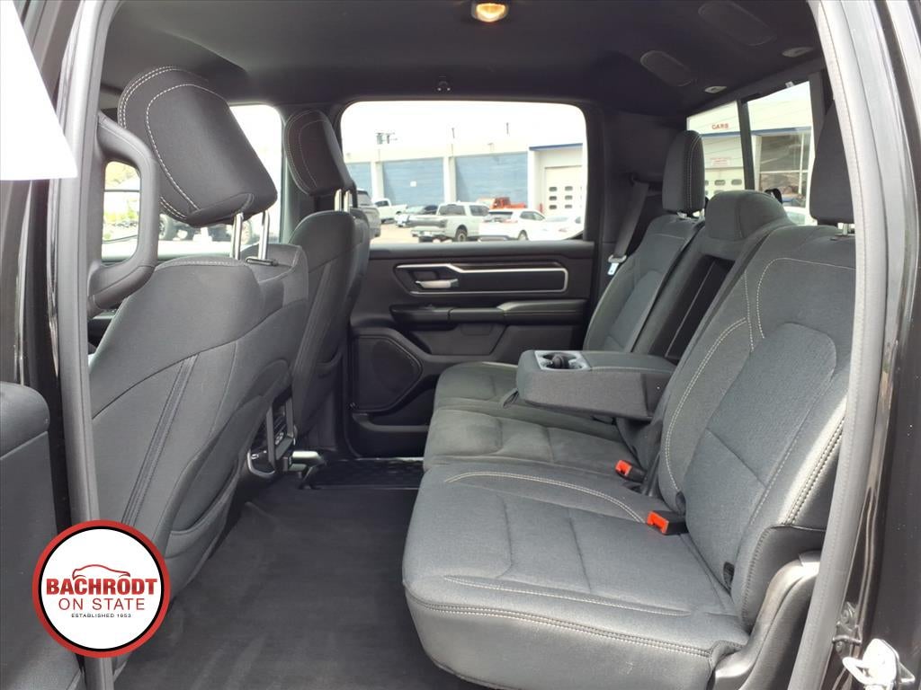 2020 RAM 1500 Big Horn Crew Cab 4x4 5'7" Box