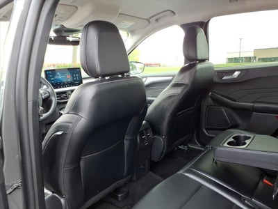 2025 Ford Escape Platinum