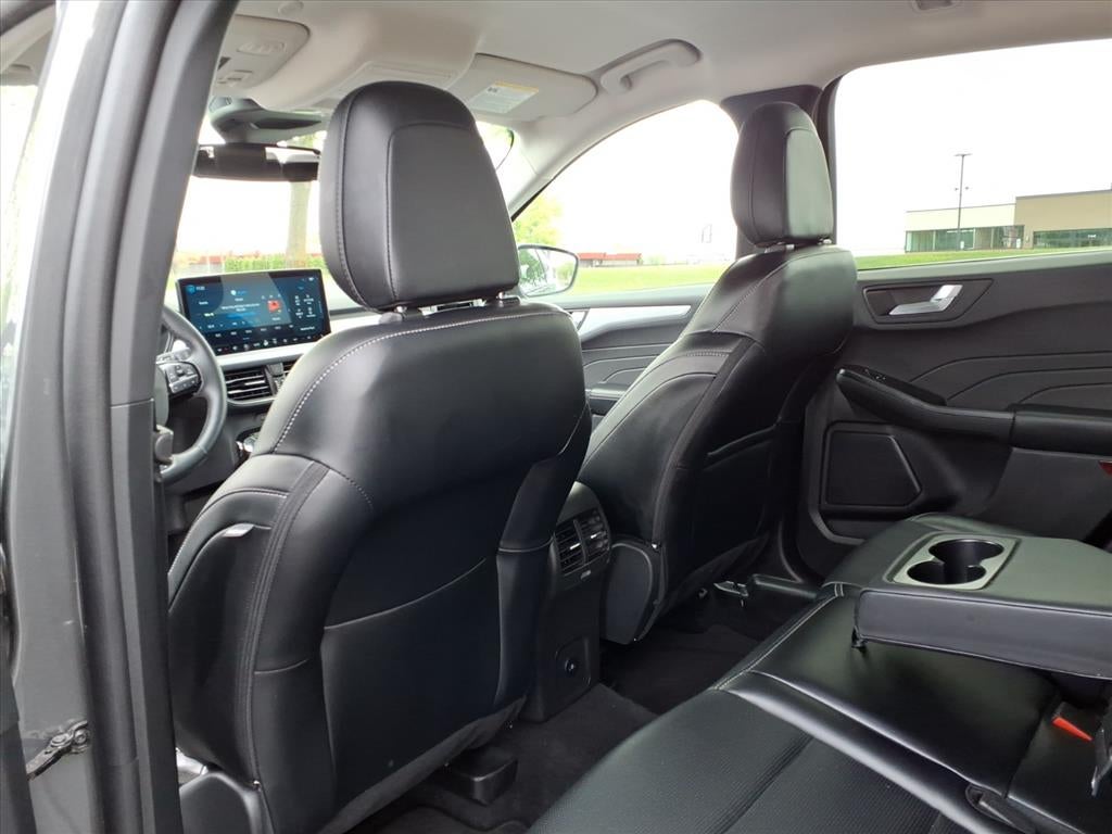 2025 Ford Escape Platinum