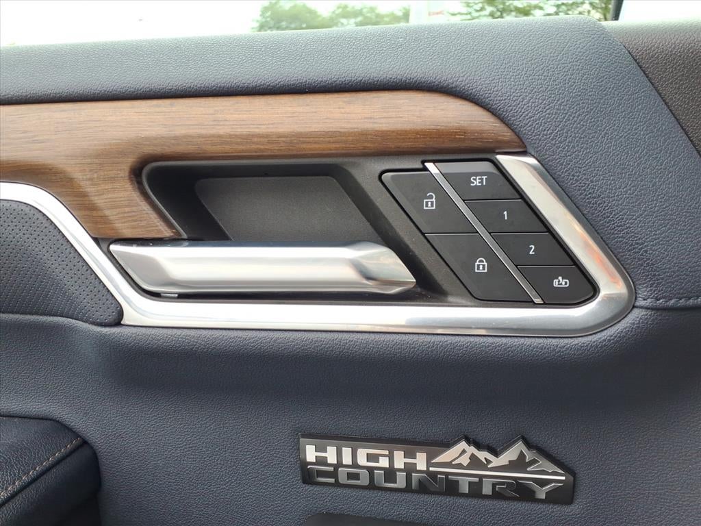 2022 Chevrolet Silverado 1500 High Country