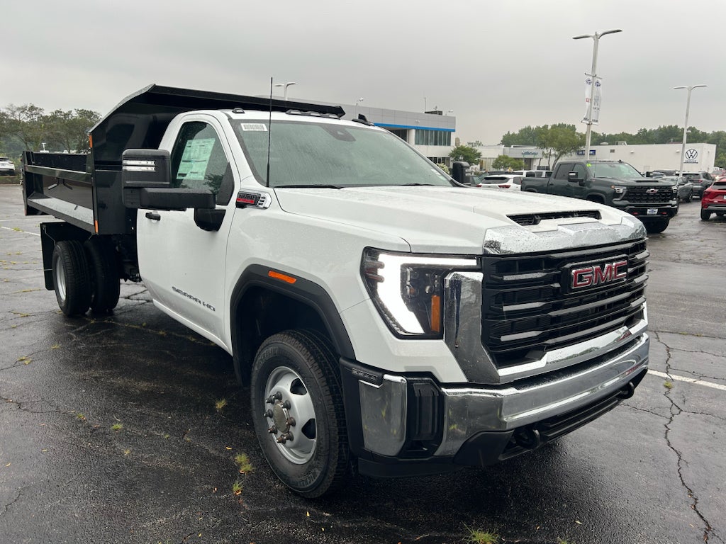 2026 GMC Sierra 3500 HD Chassis Cab Pro