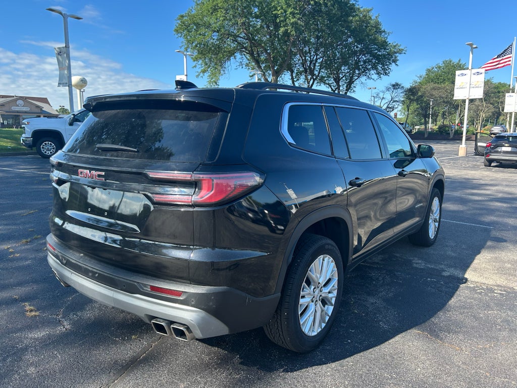2024 GMC Acadia Elevation