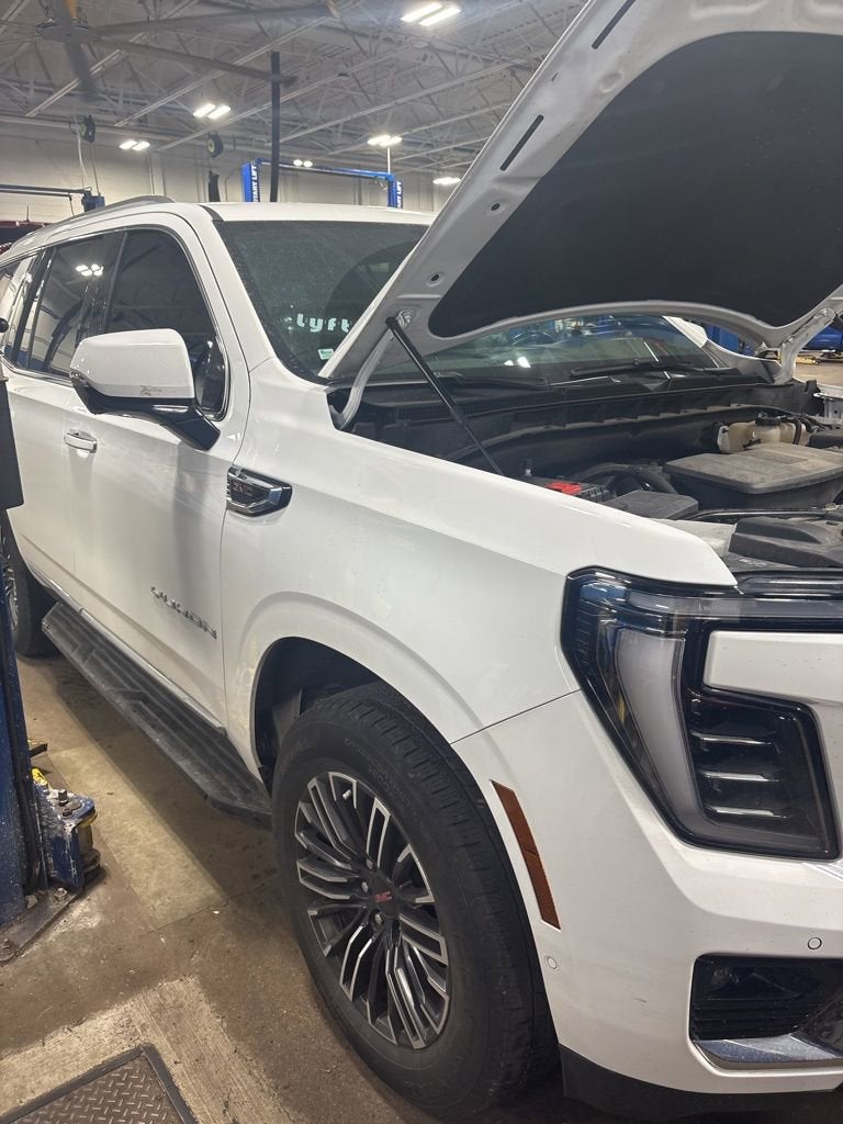 2025 GMC Yukon Elevation