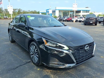 2025 Nissan Altima SV FWD