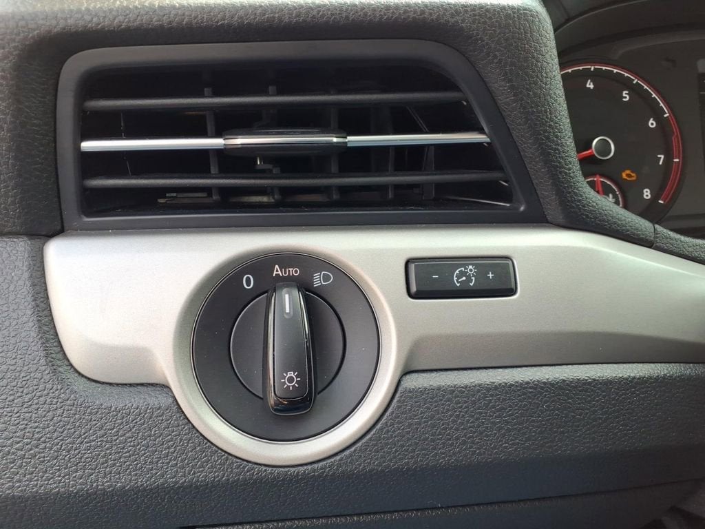 2022 Volkswagen Passat 2.0T SE