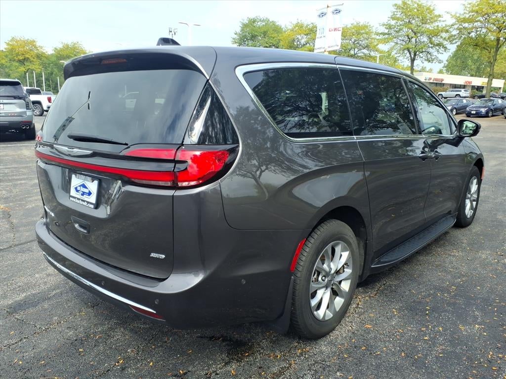2023 Chrysler Pacifica Touring L AWD