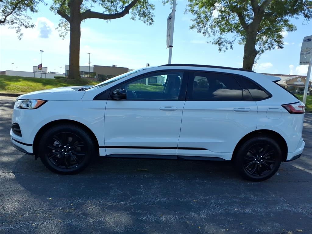 2022 Ford Edge SE