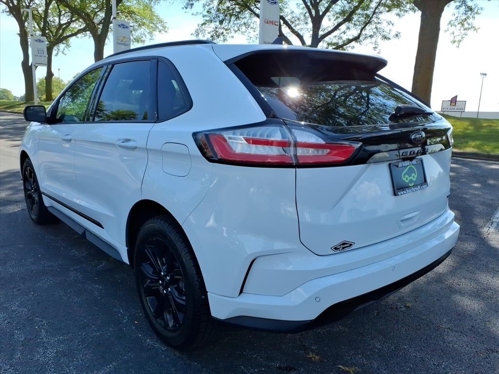 2022 Ford Edge SE