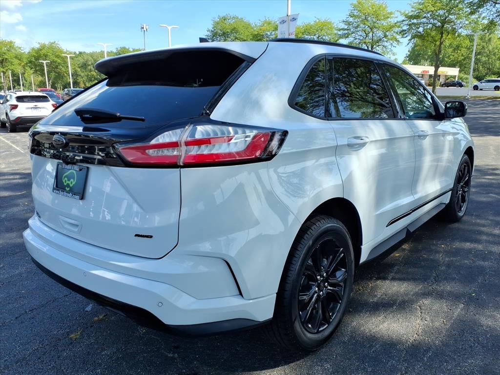 2022 Ford Edge SE