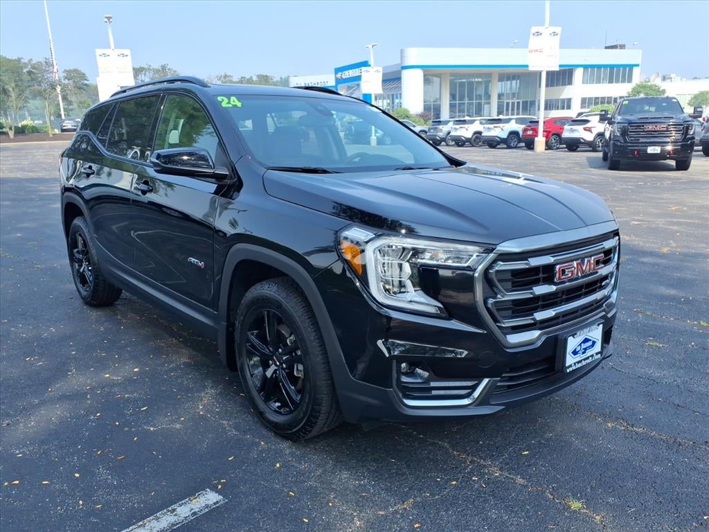 2024 GMC Terrain AT4