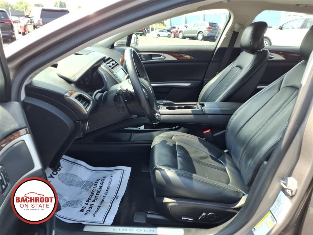 2016 Lincoln MKZ 4dr Sdn FWD