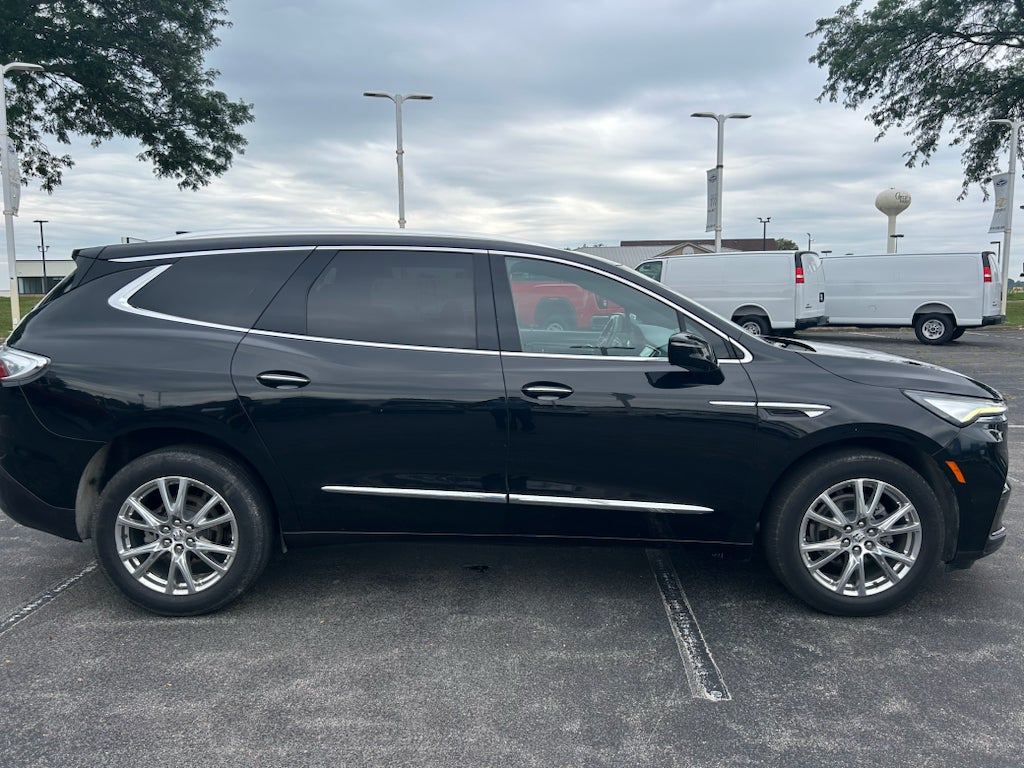 2023 Buick Enclave Premium