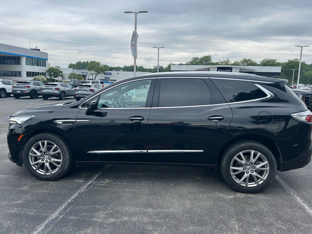 2023 Buick Enclave Premium