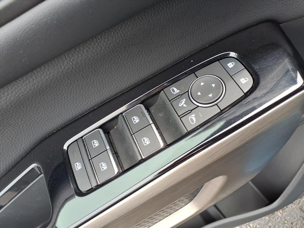 2025 Nissan Pathfinder Platinum 4WD