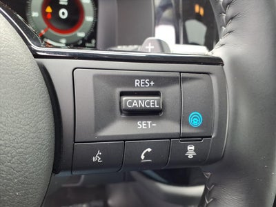 2025 Nissan Pathfinder Platinum 4WD