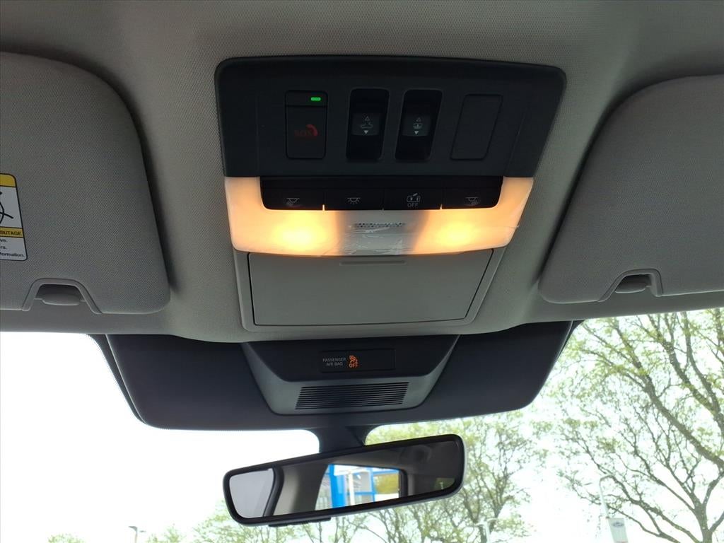 2025 Nissan Pathfinder Platinum 4WD