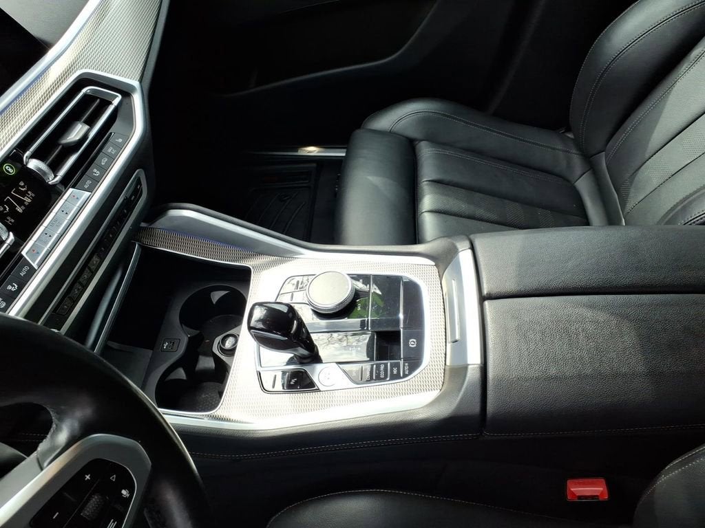 2022 BMW X6 xDrive40i