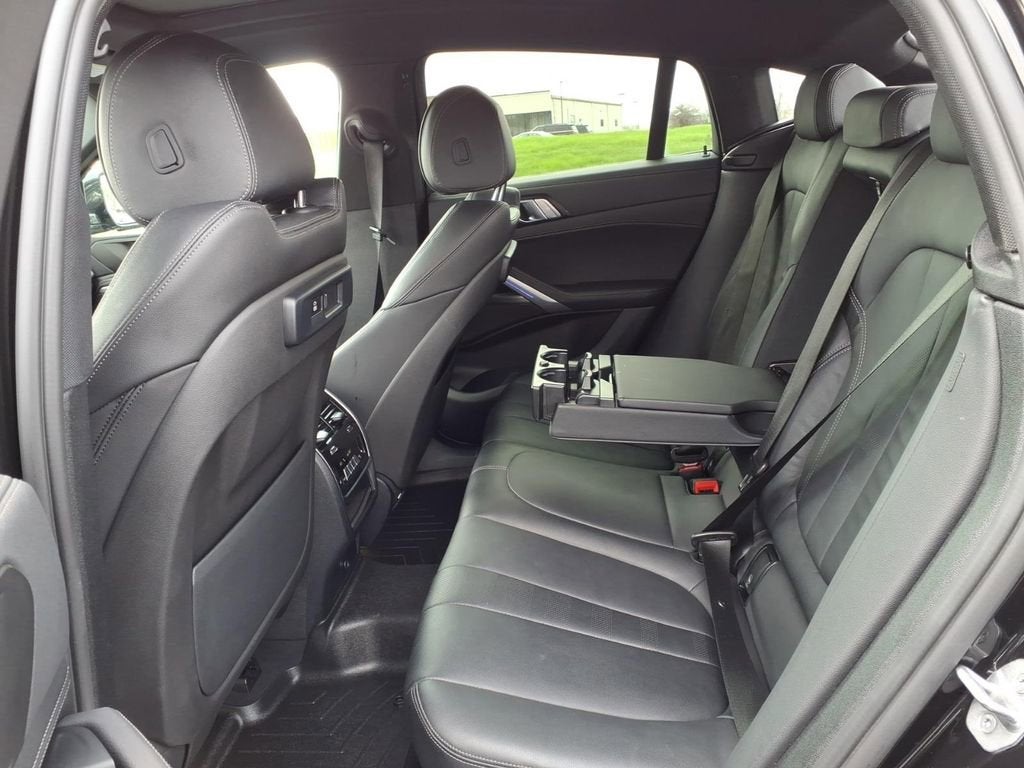 2022 BMW X6 xDrive40i