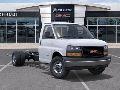 2026 GMC Savana Cutaway 3500 1WT