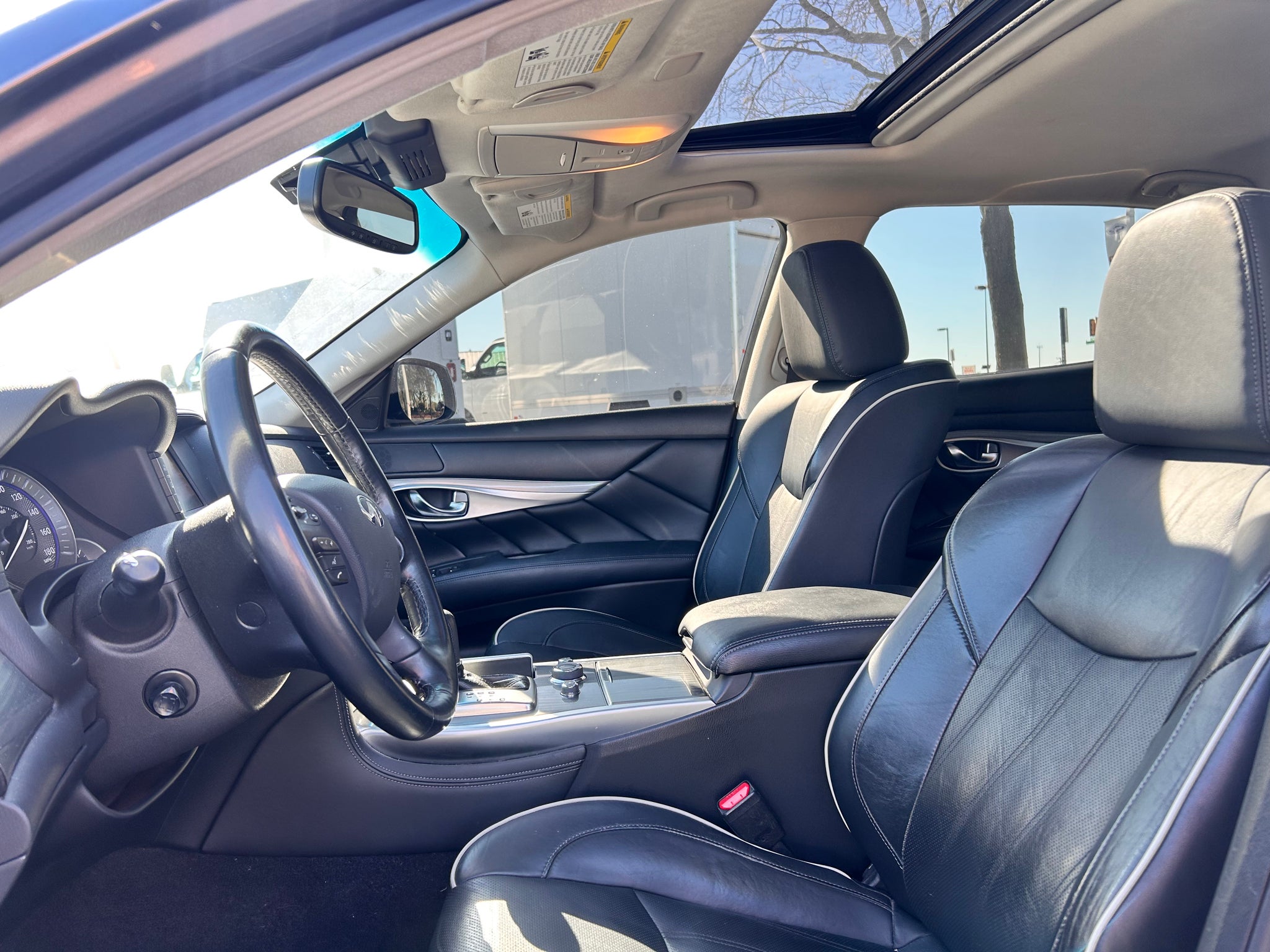 2018 INFINITI Q70L 3.7X LUXE