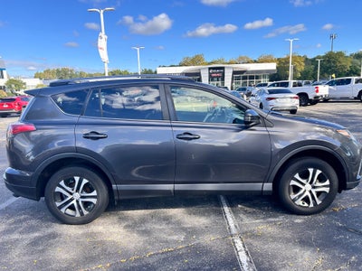 2017 Toyota RAV4 LE