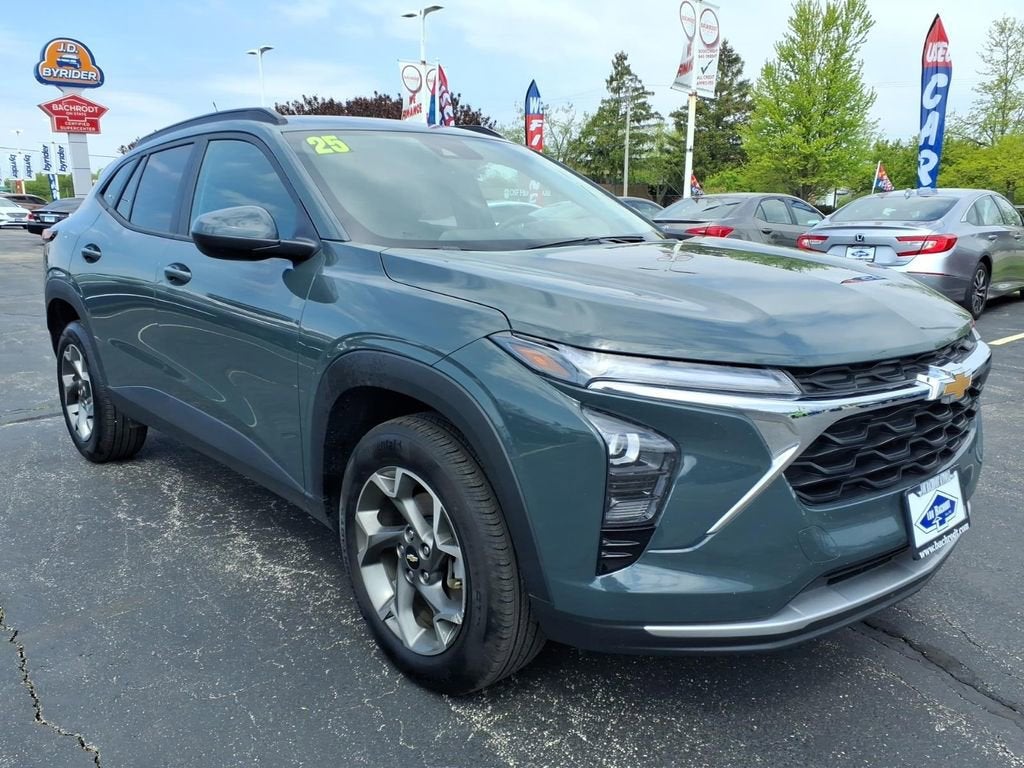 2025 Chevrolet Trax LT