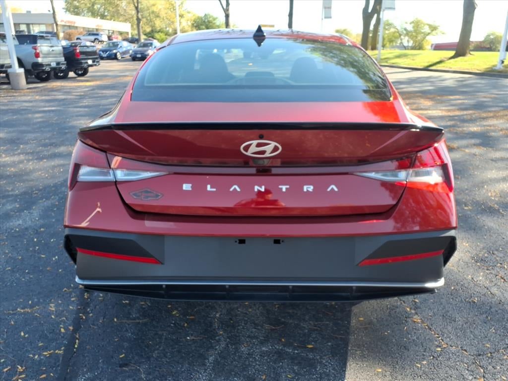 2025 Hyundai Elantra SEL Sport
