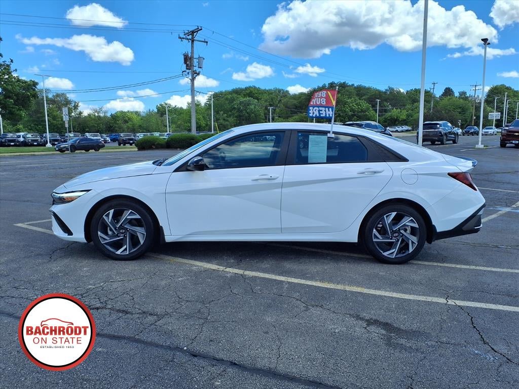 2025 Hyundai Elantra SEL Sport