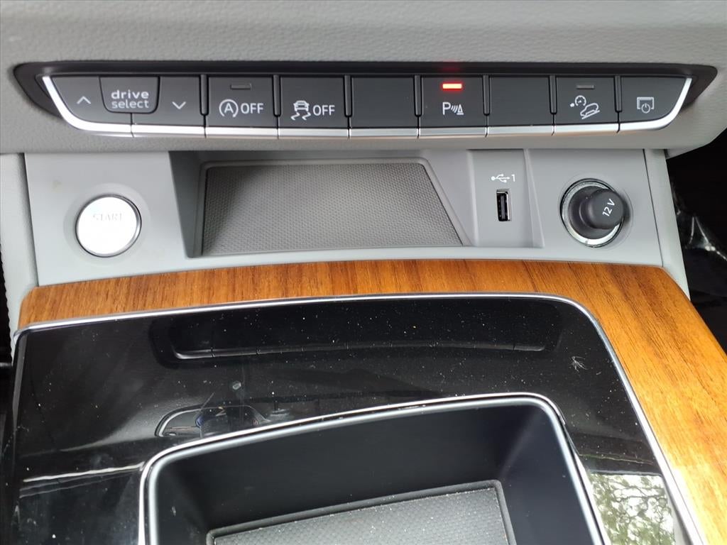 2025 Audi Q5 Premium Plus 40 TFSI quattro S tronic