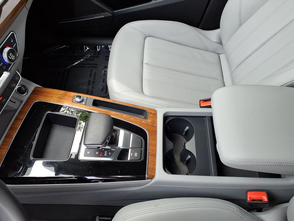 2025 Audi Q5 Premium Plus 40 TFSI quattro S tronic